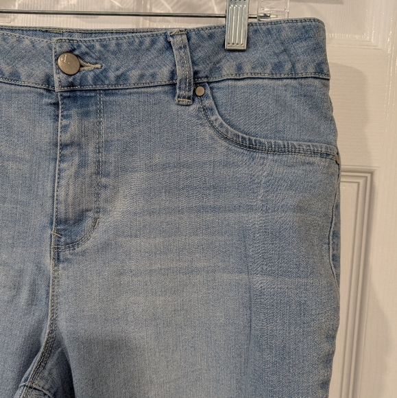 D. Jeans Light Wash High Waist Skinny Denim Jeans in Size 16 - Picture 3 of 10